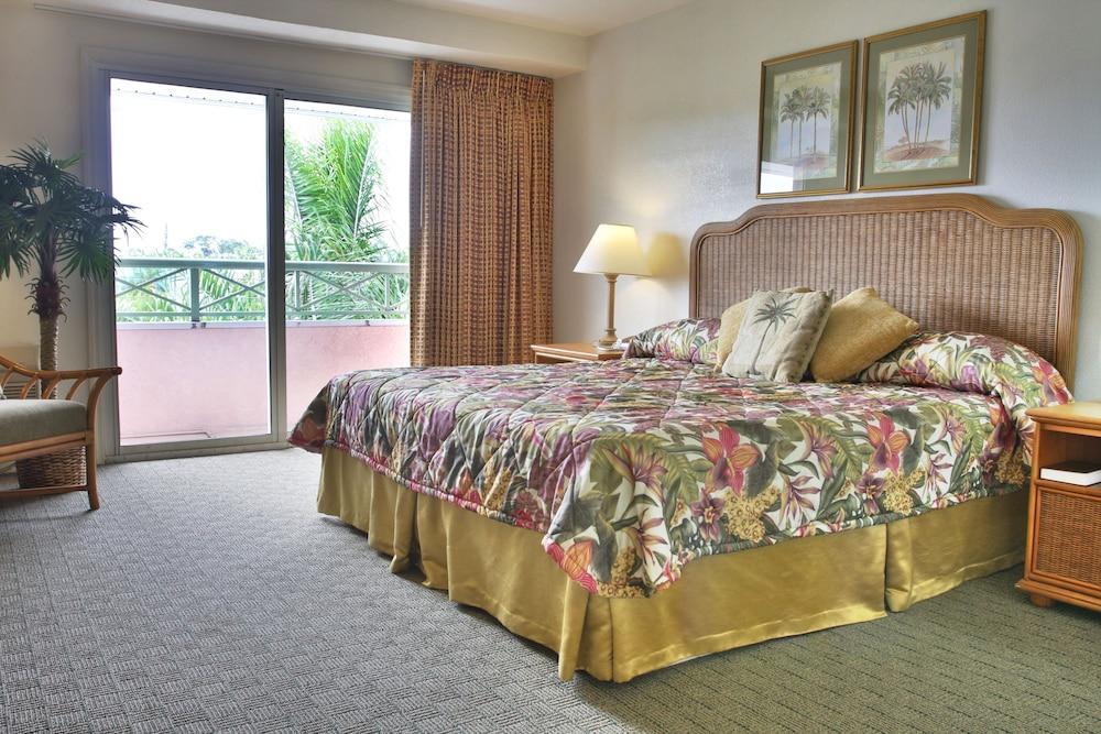 Castaways Resort And Suites Freeport Bagian luar foto