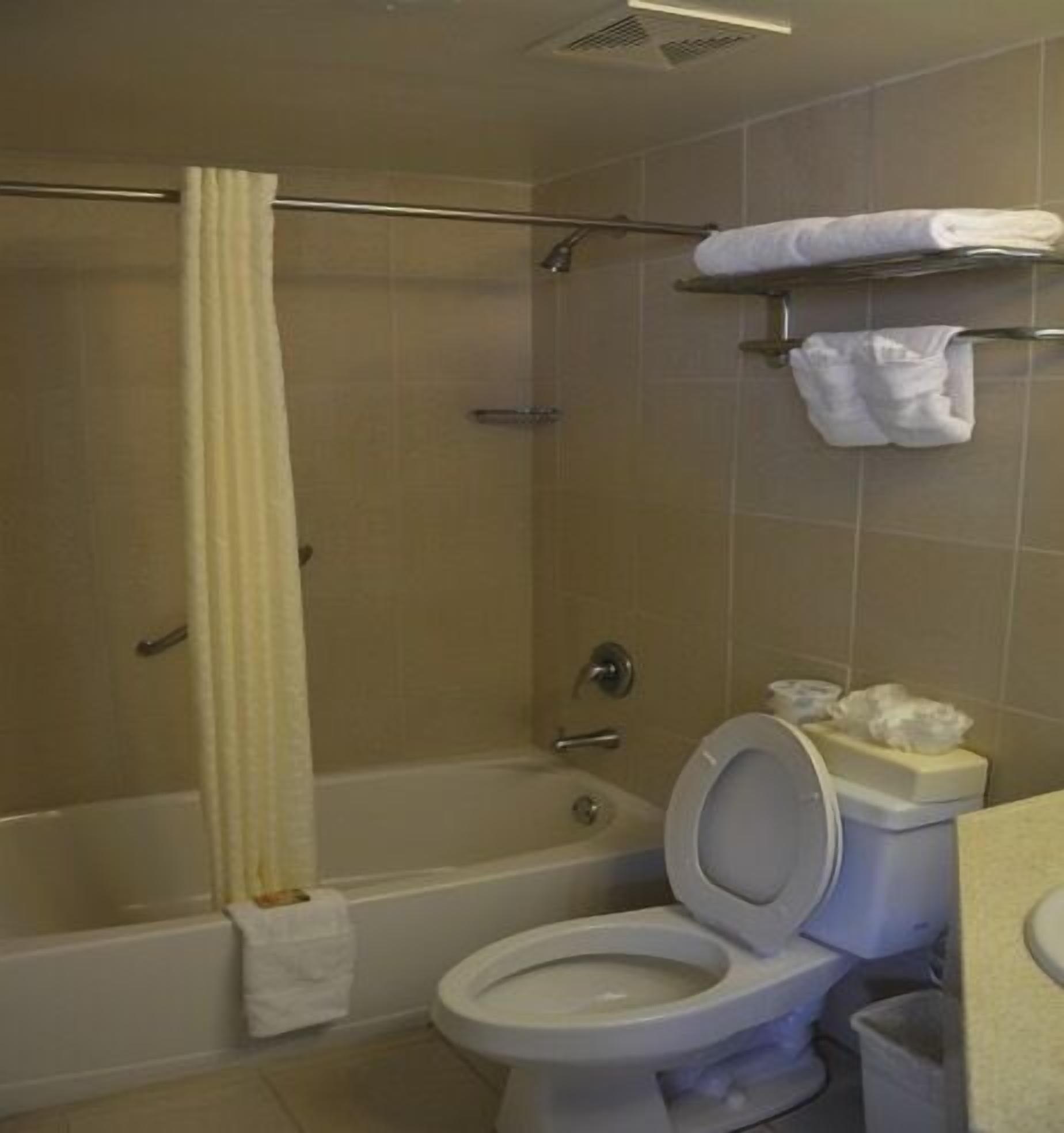 Castaways Resort And Suites Freeport Bagian luar foto