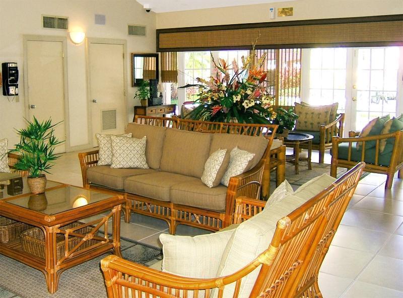 Castaways Resort And Suites Freeport Bagian luar foto