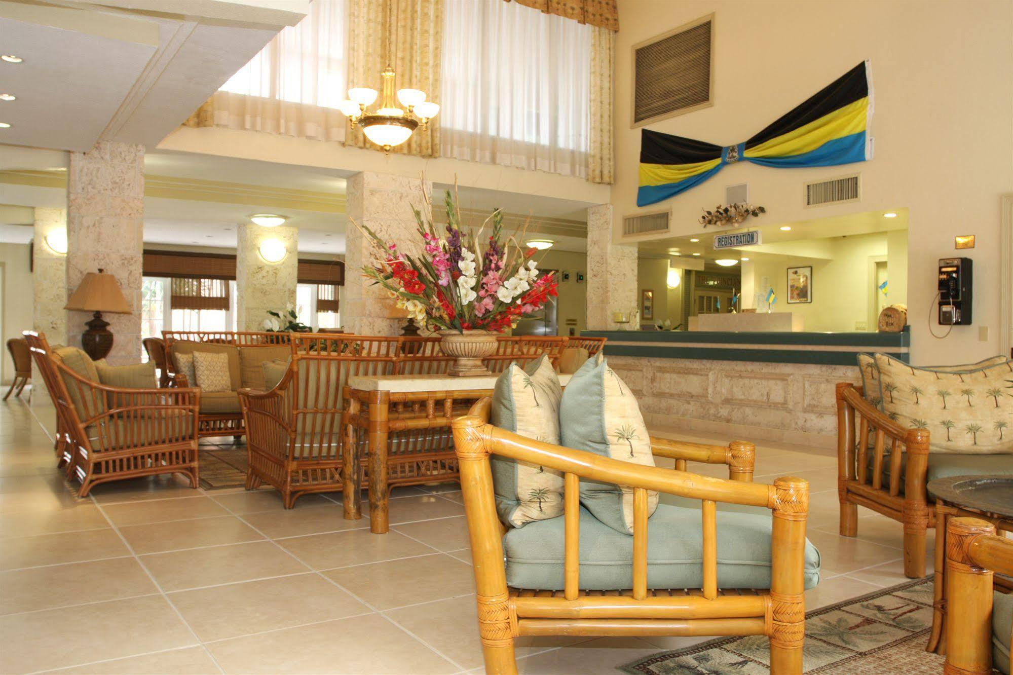 Castaways Resort And Suites Freeport Bagian luar foto