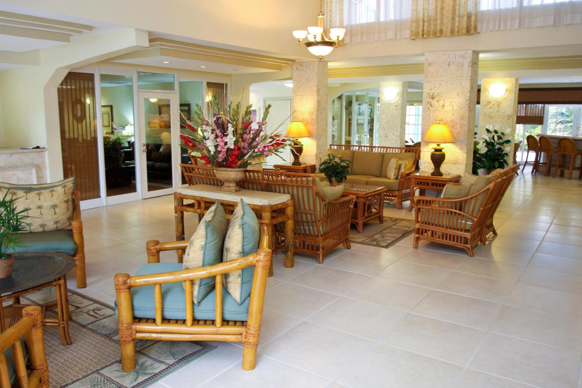Castaways Resort And Suites Freeport Bagian luar foto
